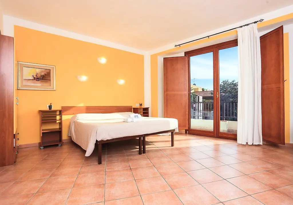 Hotel Villa Piras Альгеро 3*,