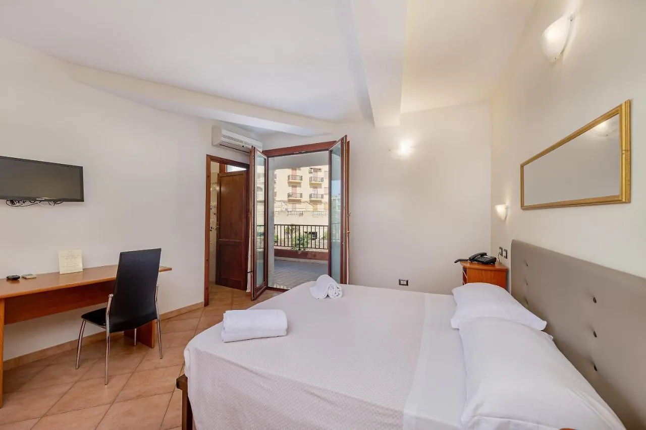 Hotel Villa Piras アルゲーロ
